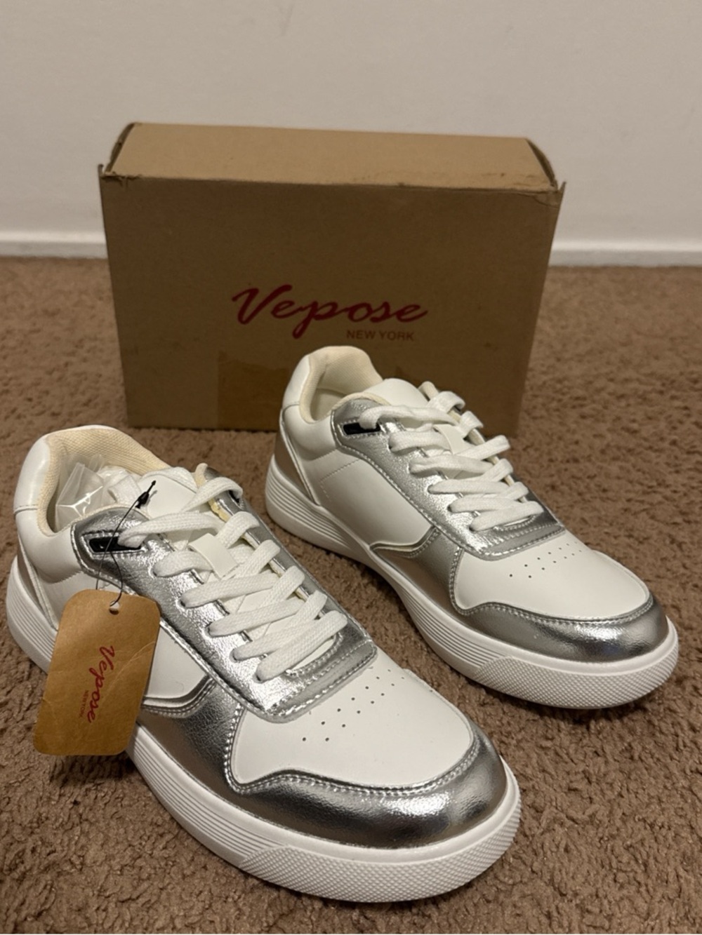 Vepose White and Silver Women's Fashion Sneakers